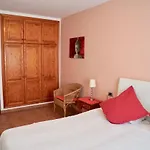 Family And Friends , Familienapartment Playa De San Juan شقة غيا ذي إسورا
