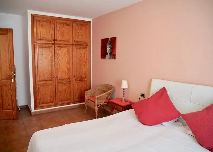 Family And Friends , Familienapartment Playa De San Juan شقة غيا ذي إسورا